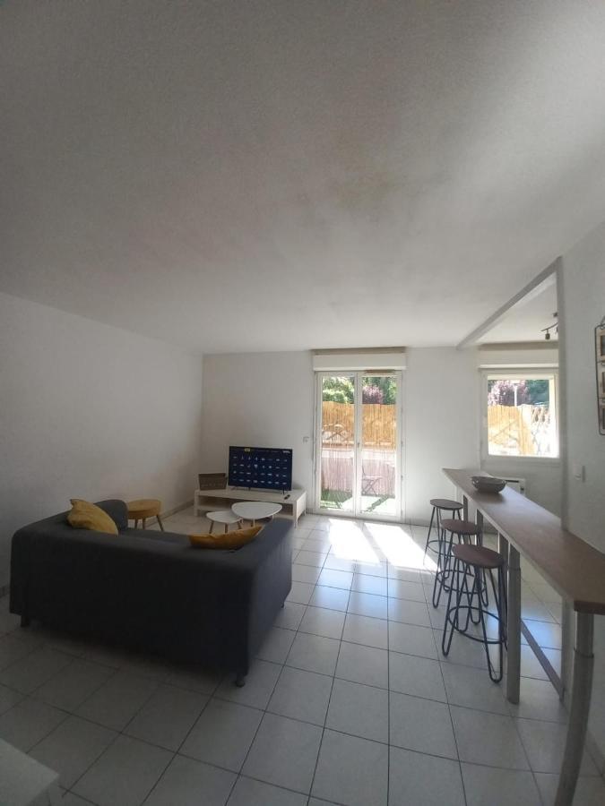 Superbe T2 Avec Parking Prive Apartment Ажан Екстериор снимка