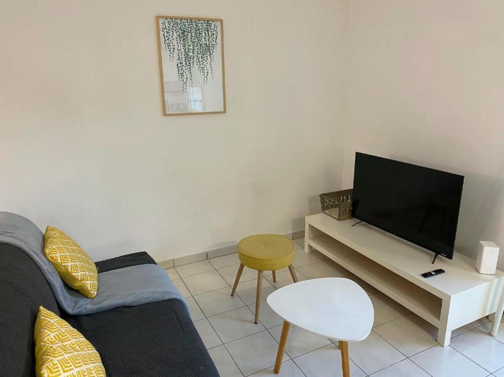 Superbe T2 Avec Parking Prive Apartment Ажан Екстериор снимка